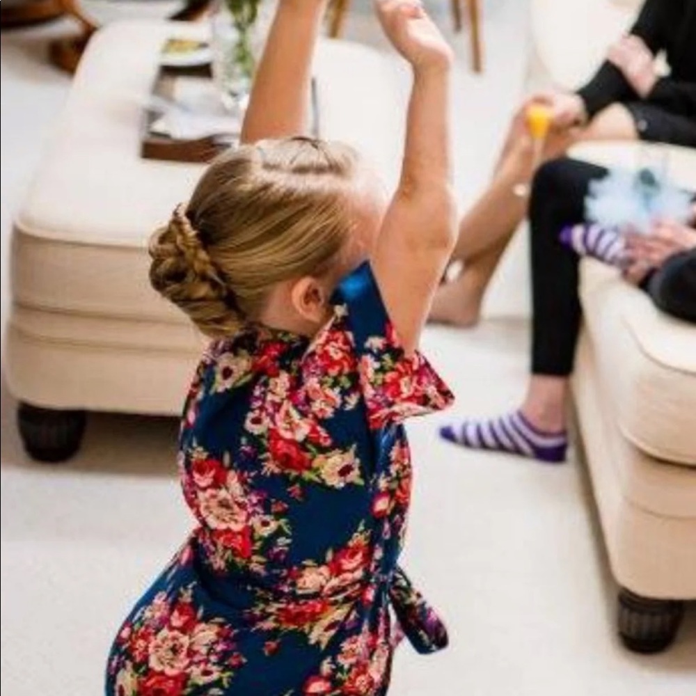 Girls Floral Robe - Picture 3 of 3